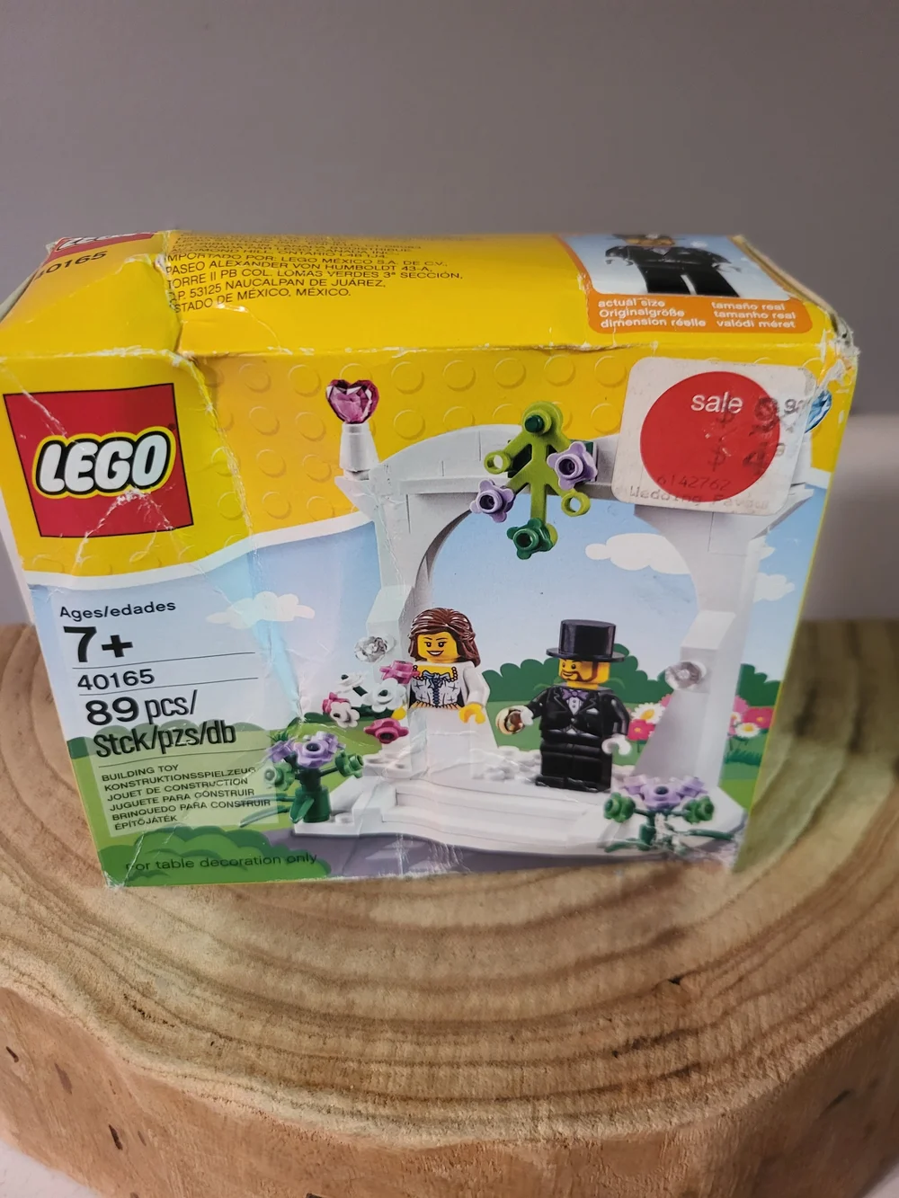 LEGO White Wedding Arch Playset with Purple and Green Accents - 89 pcs